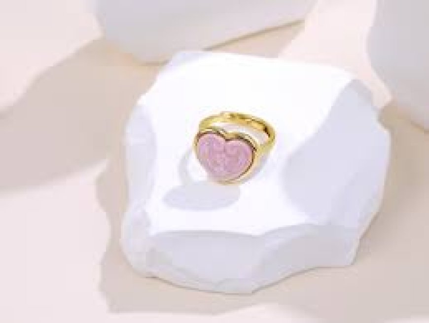Discover the Beauty of Queen Conch and Turquoise Jewelry