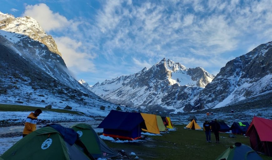 Hampta Pass Trek: A Beautiful Himalayan Adventure